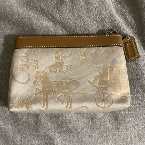 Coach wrislet - Picture 3 of 3